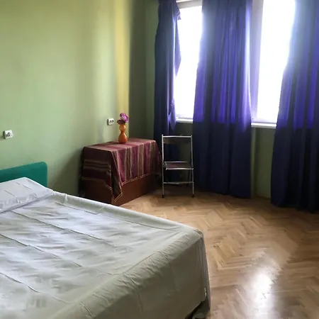 Flat Riverside Maritza شقة